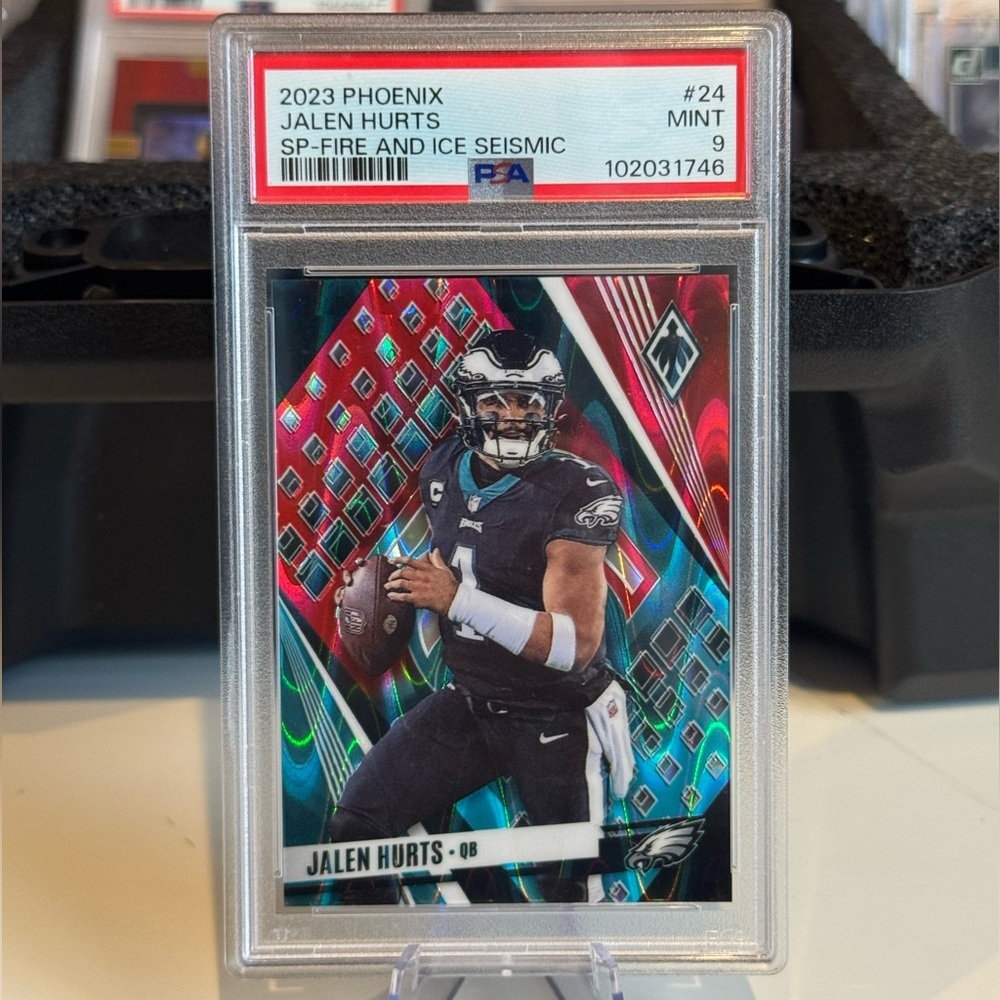 🔥 2023 Jalen Hurts /50 Panini Phoenix SP Fire and Ice seismic. PSA 9 EAGLES 🔥